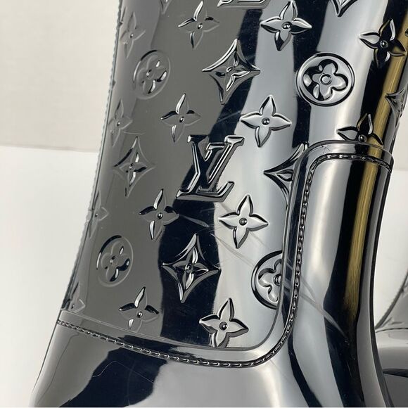 Louis Vuitton Black Mid-Calf Rain Boots Monogram Pattern Women’s Size 39 - Picture 13 of 16